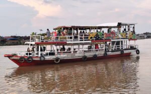Mau Liburan Hemat di Palangka Raya, Coba Naik Kapal Susur Sungai Kahayan